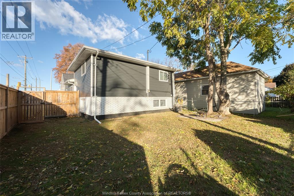 112 Wigle, Leamington, Ontario  N8H 2T2 - Photo 28 - 25027706