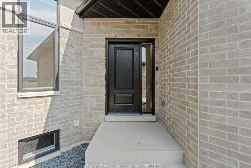 3 Eagle Street, Leamington, Ontario  N8H 0G4 - Photo 5 - 25027702