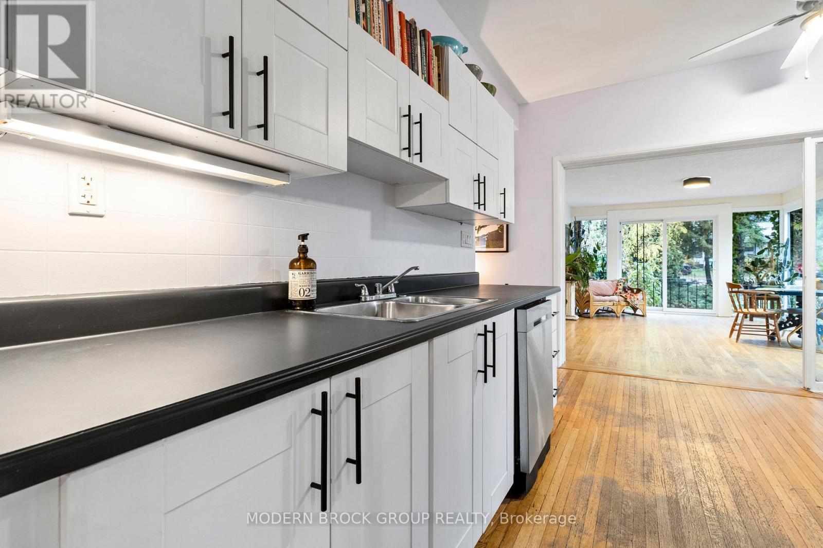 407 King Street W, Brockville, Ontario  K6V 3S8 - Photo 29 - X12496686