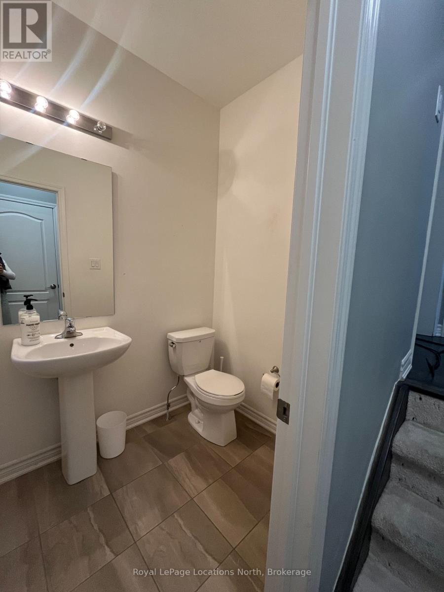 38 Sandhill Crane Drive, Wasaga Beach, Ontario  L9Z 0J6 - Photo 10 - S12496736