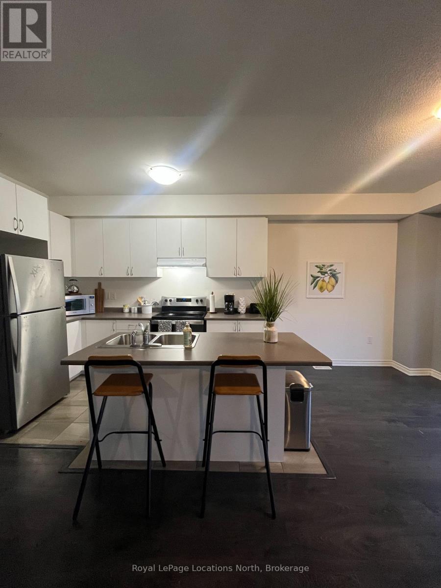 38 Sandhill Crane Drive, Wasaga Beach, Ontario  L9Z 0J6 - Photo 5 - S12496736