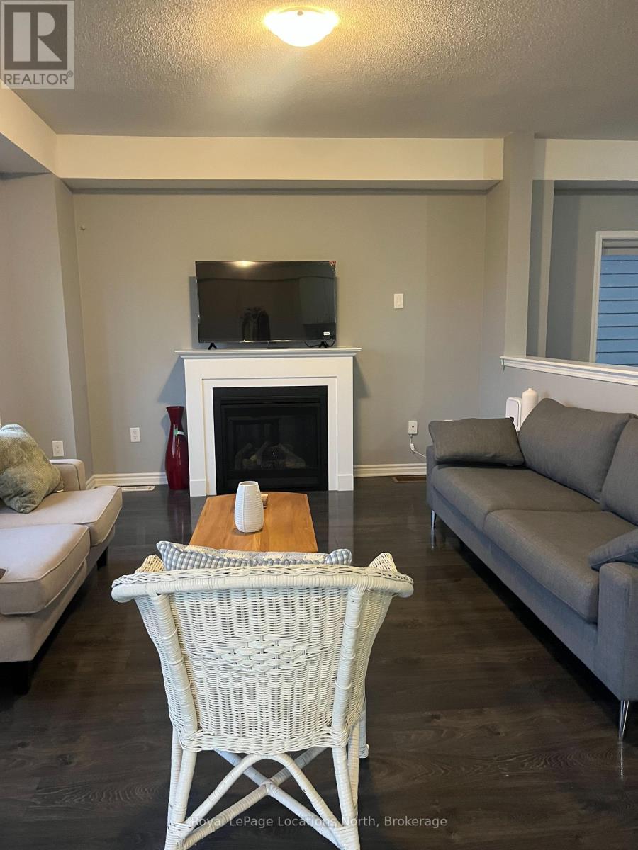 38 Sandhill Crane Drive, Wasaga Beach, Ontario  L9Z 0J6 - Photo 8 - S12496736