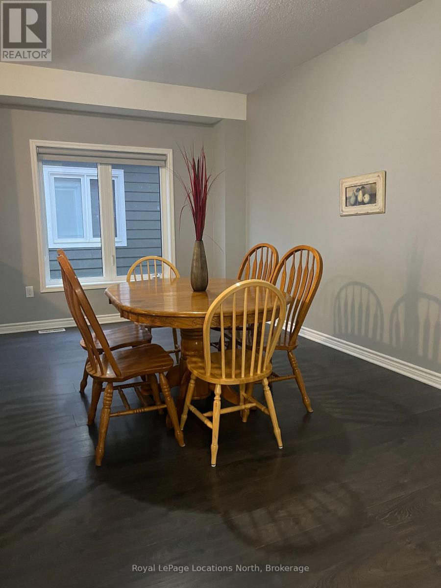 38 Sandhill Crane Drive, Wasaga Beach, Ontario  L9Z 0J6 - Photo 9 - S12496736