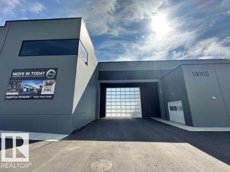 13005 93 AV SW, Edmonton, Alberta