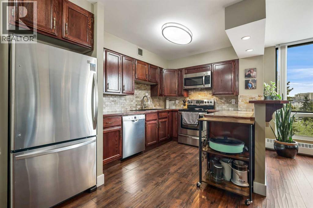 404, 80 Point Mckay Crescent Nw, Calgary, Alberta  T3B 4W4 - Photo 5 - A2217495