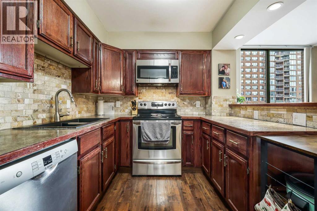 404, 80 Point Mckay Crescent Nw, Calgary, Alberta  T3B 4W4 - Photo 6 - A2217495