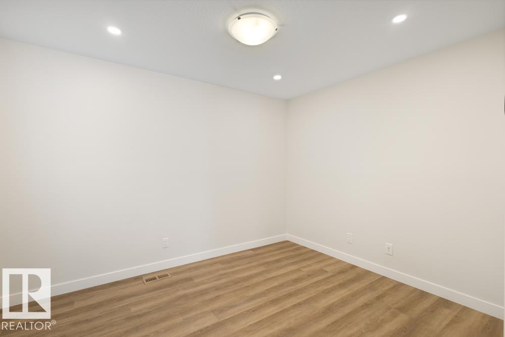 1033 Hearthstone Bv, Sherwood Park, Alberta  T8H 3B3 - Photo 10 - E4462898