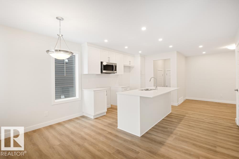 1033 Hearthstone Bv, Sherwood Park, Alberta  T8H 3B3 - Photo 4 - E4462898