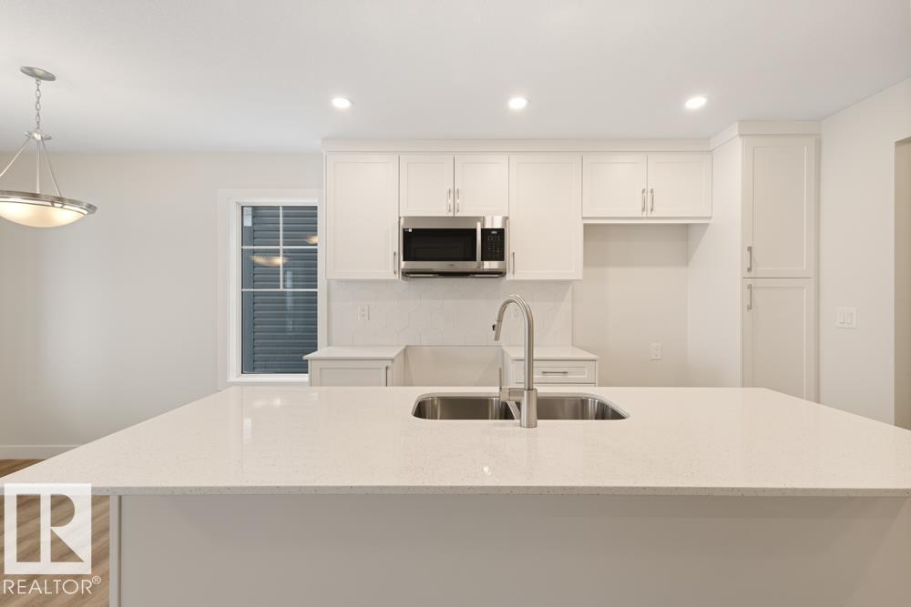 1033 Hearthstone Bv, Sherwood Park, Alberta  T8H 3B3 - Photo 11 - E4462898