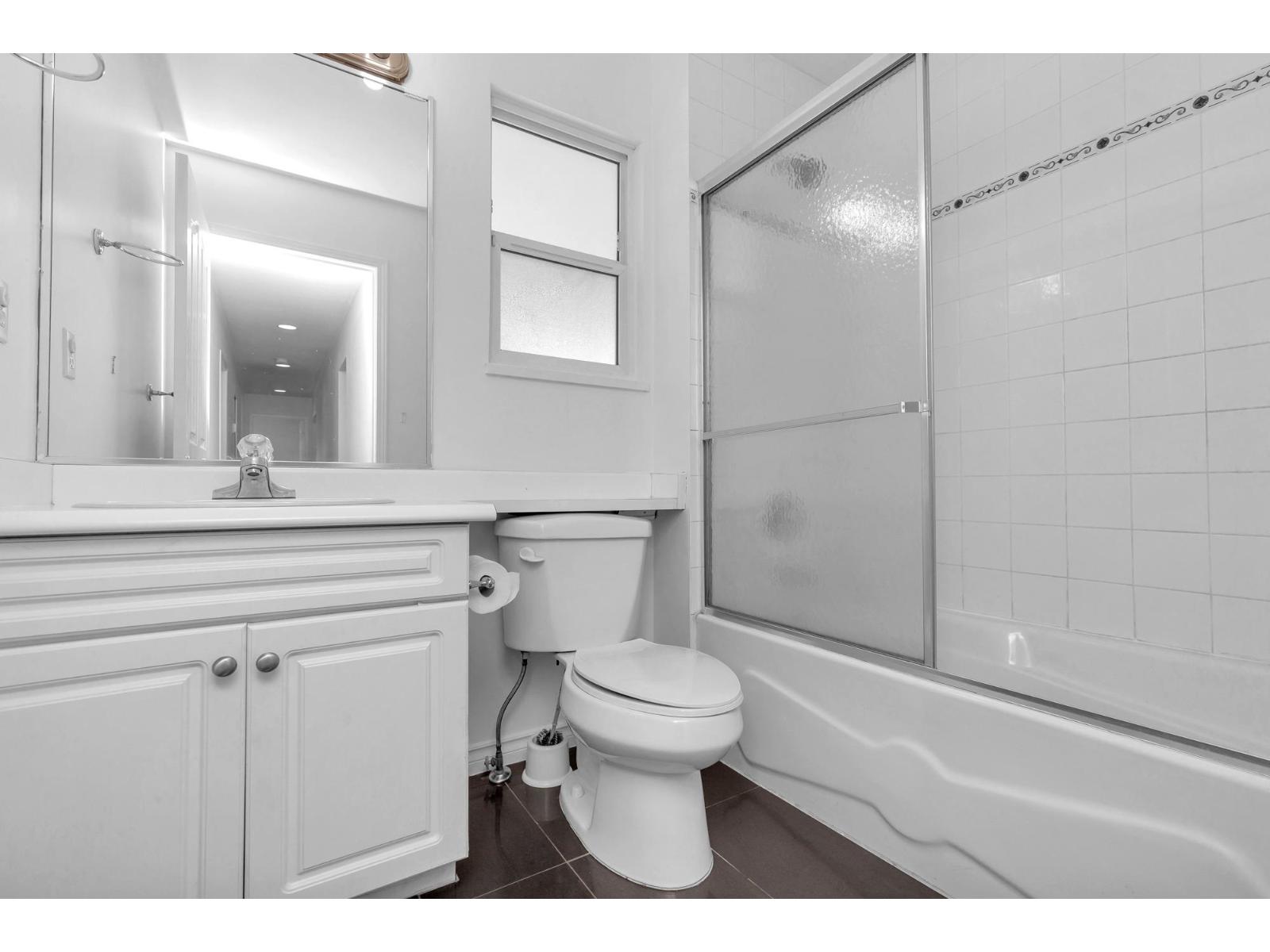 8067 Cedar Street, Mission, British Columbia  V2V 3N2 - Photo 23 - R3063298