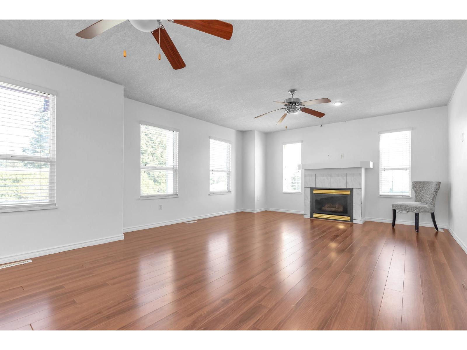 8067 Cedar Street, Mission, British Columbia  V2V 3N2 - Photo 6 - R3063298