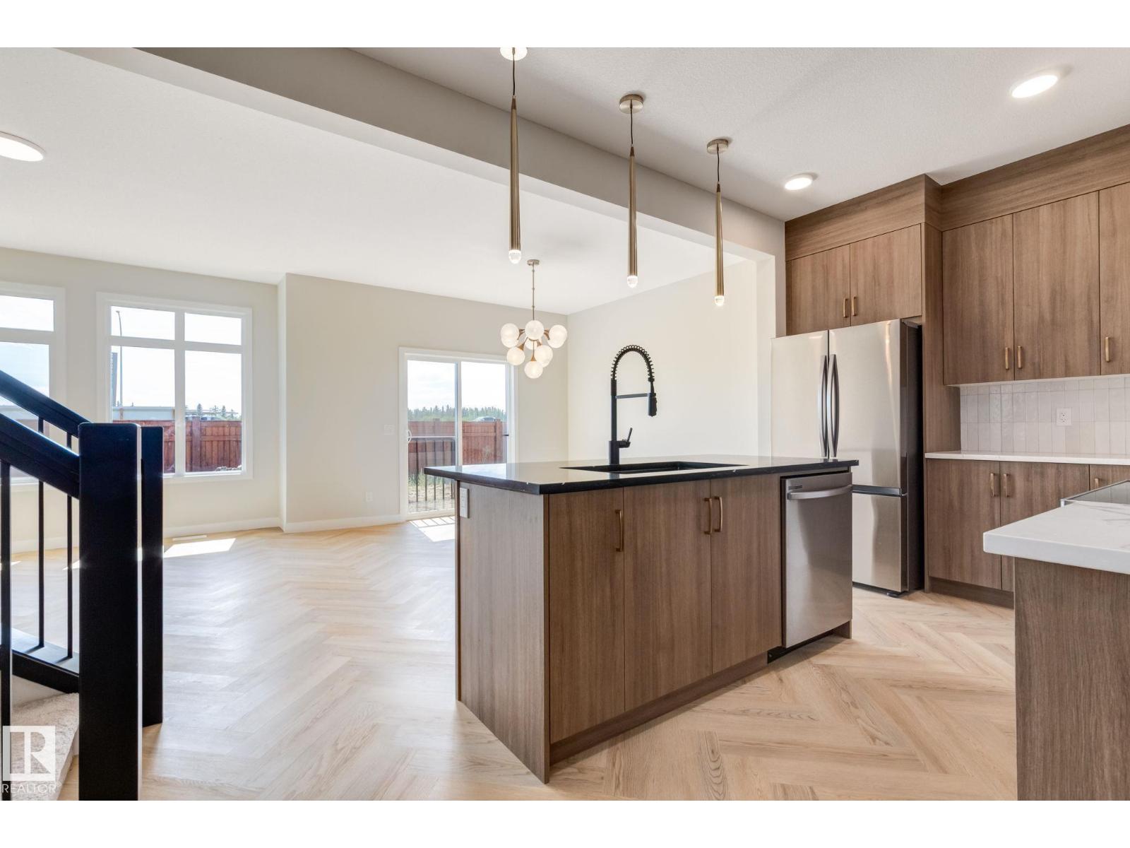 Property at 31 Chartres CL image 4