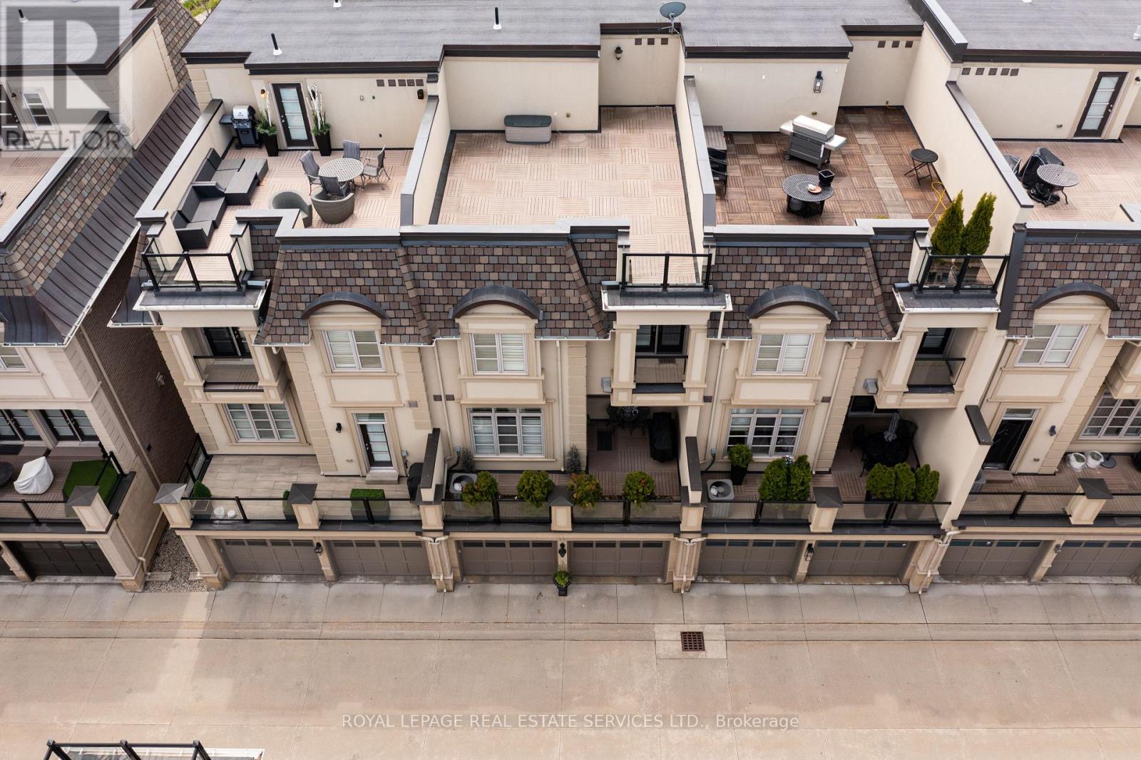 251 Hanover Street, Oakville, Ontario  L6K 0H3 - Photo 44 - W12496554