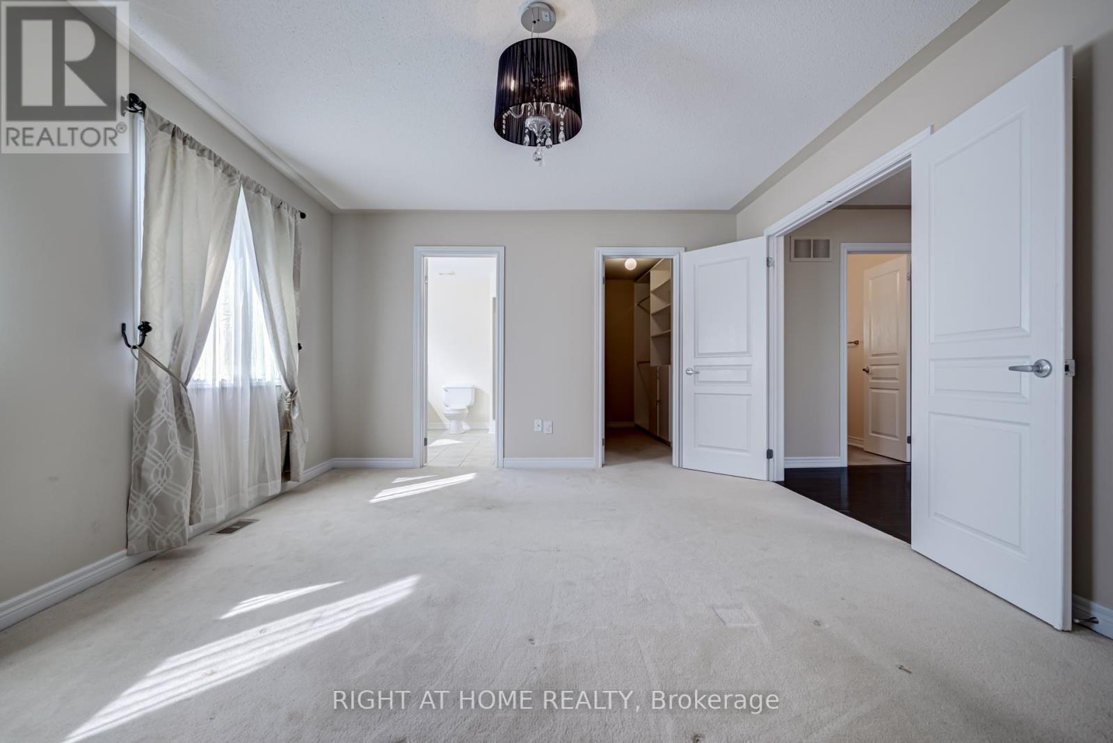 3407 Whilabout Terrace, Oakville, Ontario  L6L 0A7 - Photo 24 - W12496588