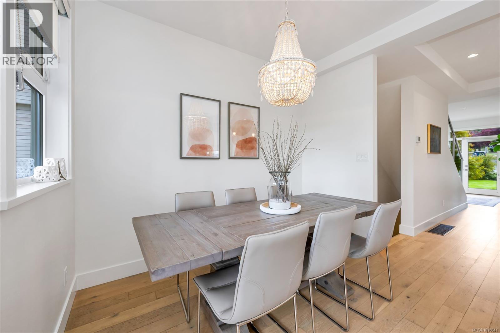 1040 Colville Rd, Esquimalt, British Columbia  V9A 4P7 - Photo 15 - 1015641