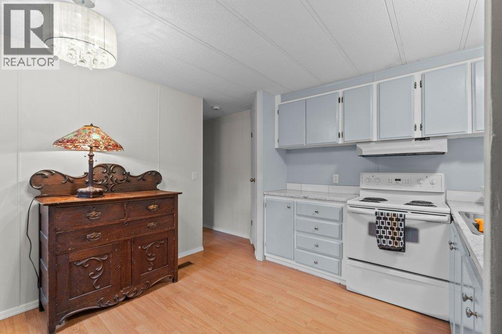 1361 30 Street Se Unit# 43, Salmon Arm, British Columbia  V1E 2N4 - Photo 5 - 10366907