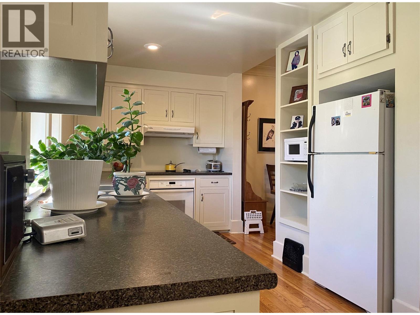 7251 6th Street, Grand Forks, British Columbia  V0H 1H0 - Photo 15 - 10359304