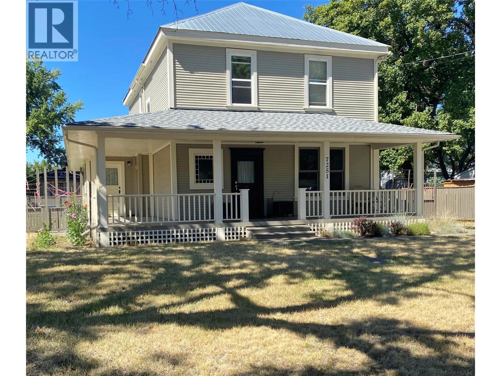 7251 6th Street, Grand Forks, British Columbia  V0H 1H0 - Photo 1 - 10359304