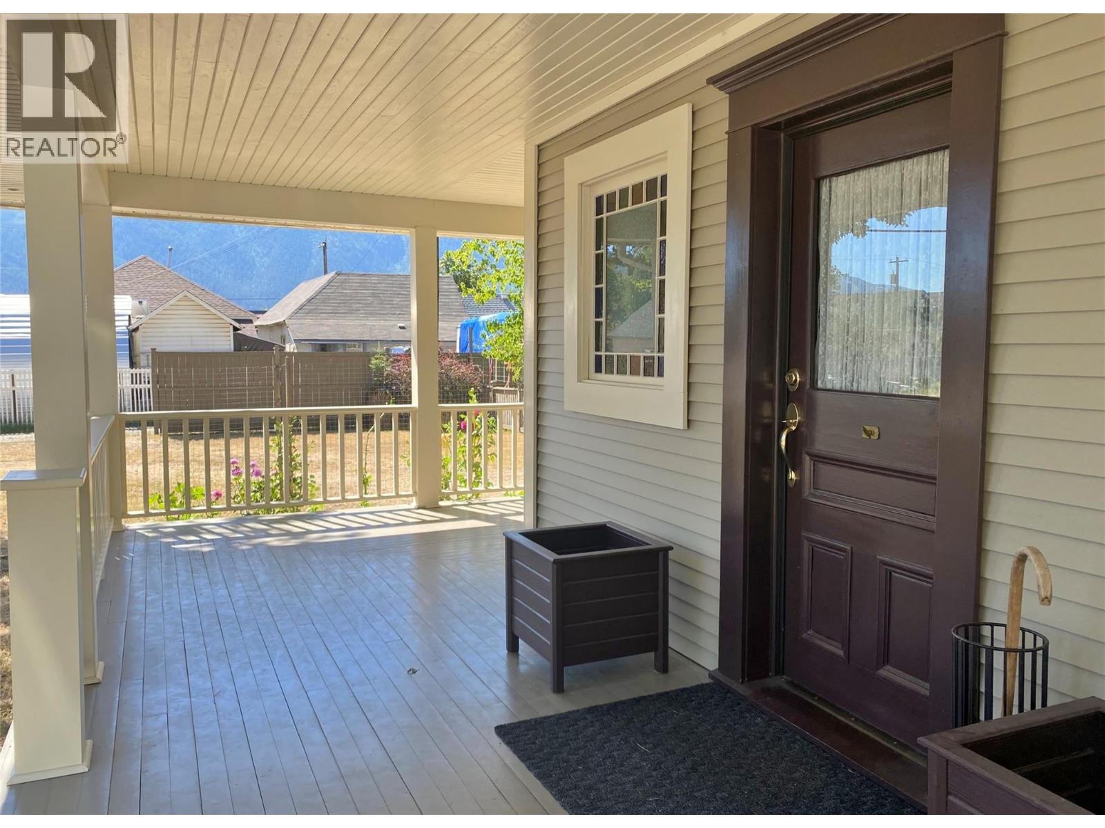 7251 6th Street, Grand Forks, British Columbia  V0H 1H0 - Photo 2 - 10359304