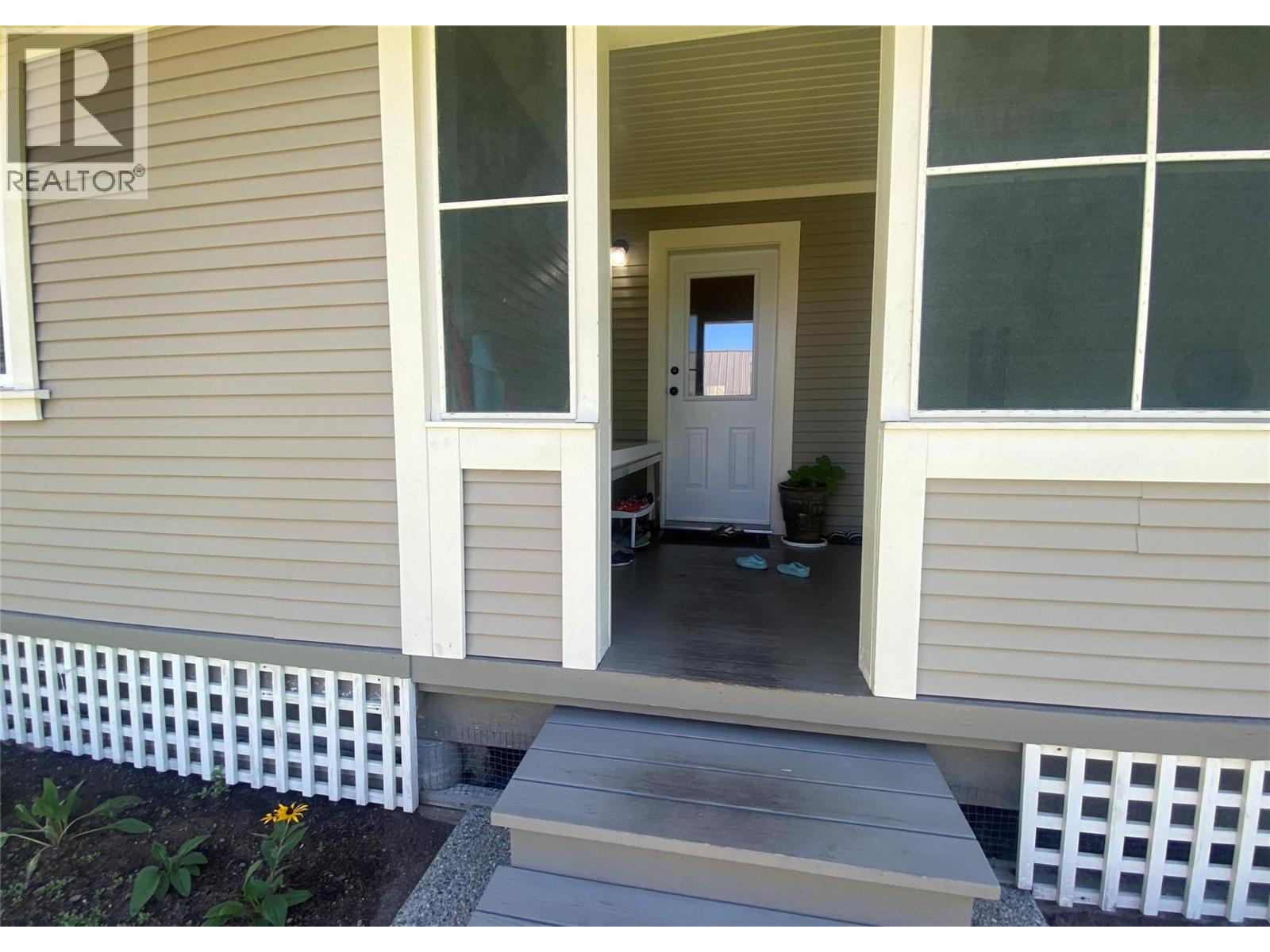 7251 6th Street, Grand Forks, British Columbia  V0H 1H0 - Photo 40 - 10359304