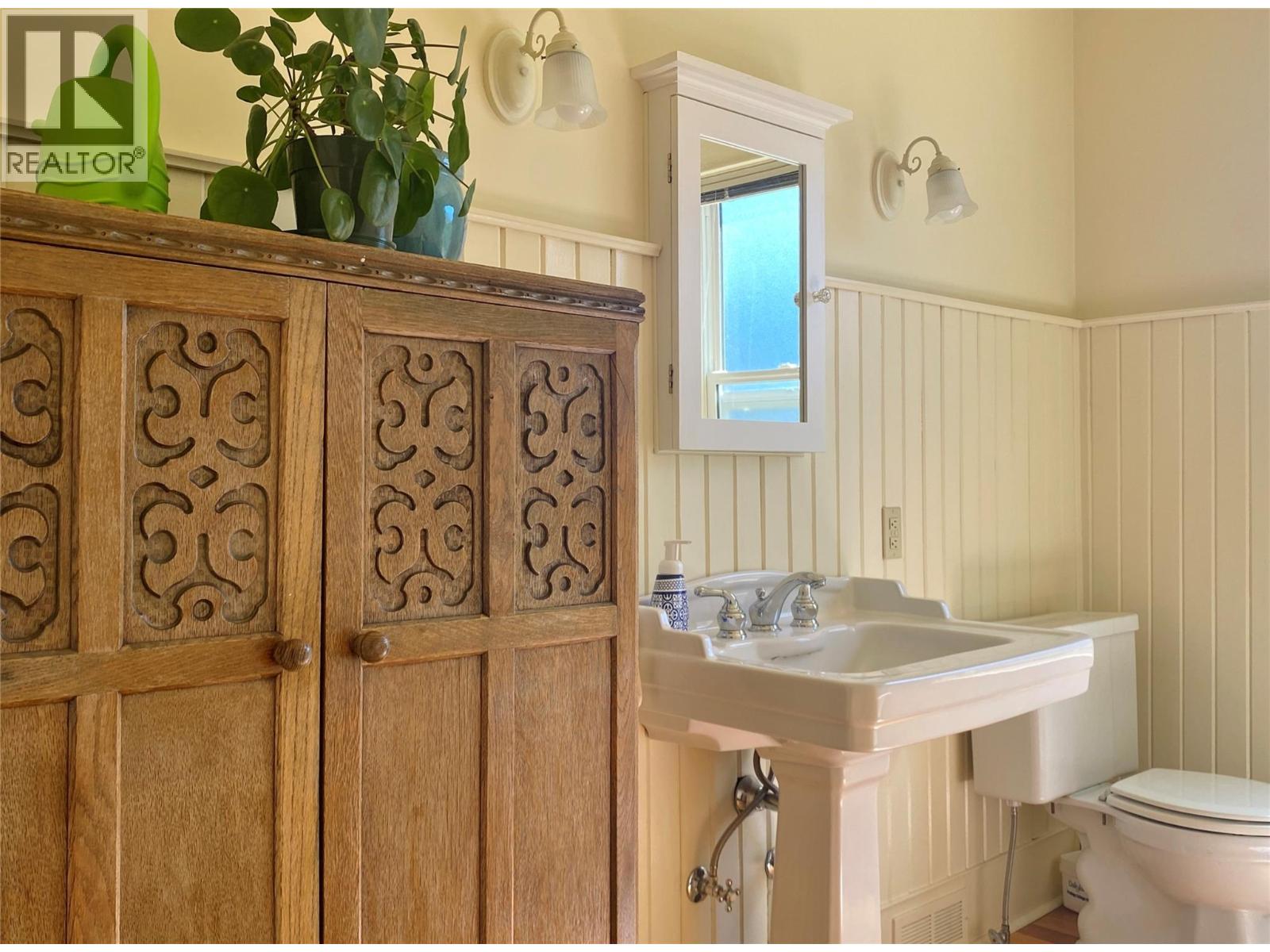 7251 6th Street, Grand Forks, British Columbia  V0H 1H0 - Photo 39 - 10359304