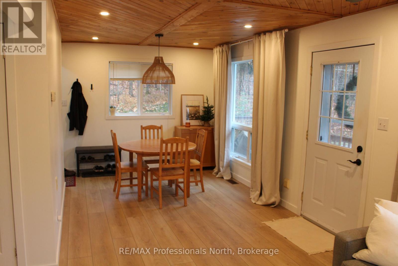 1121 Old Donald Road N, Dysart Et Al (Dysart), Ontario  K0M 1S0 - Photo 12 - X12496644