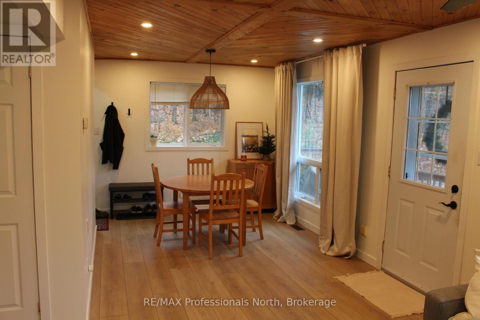 1121 Old Donald Road N, Dysart Et Al (Dysart), Ontario  K0M 1S0 - Photo 13 - X12496644