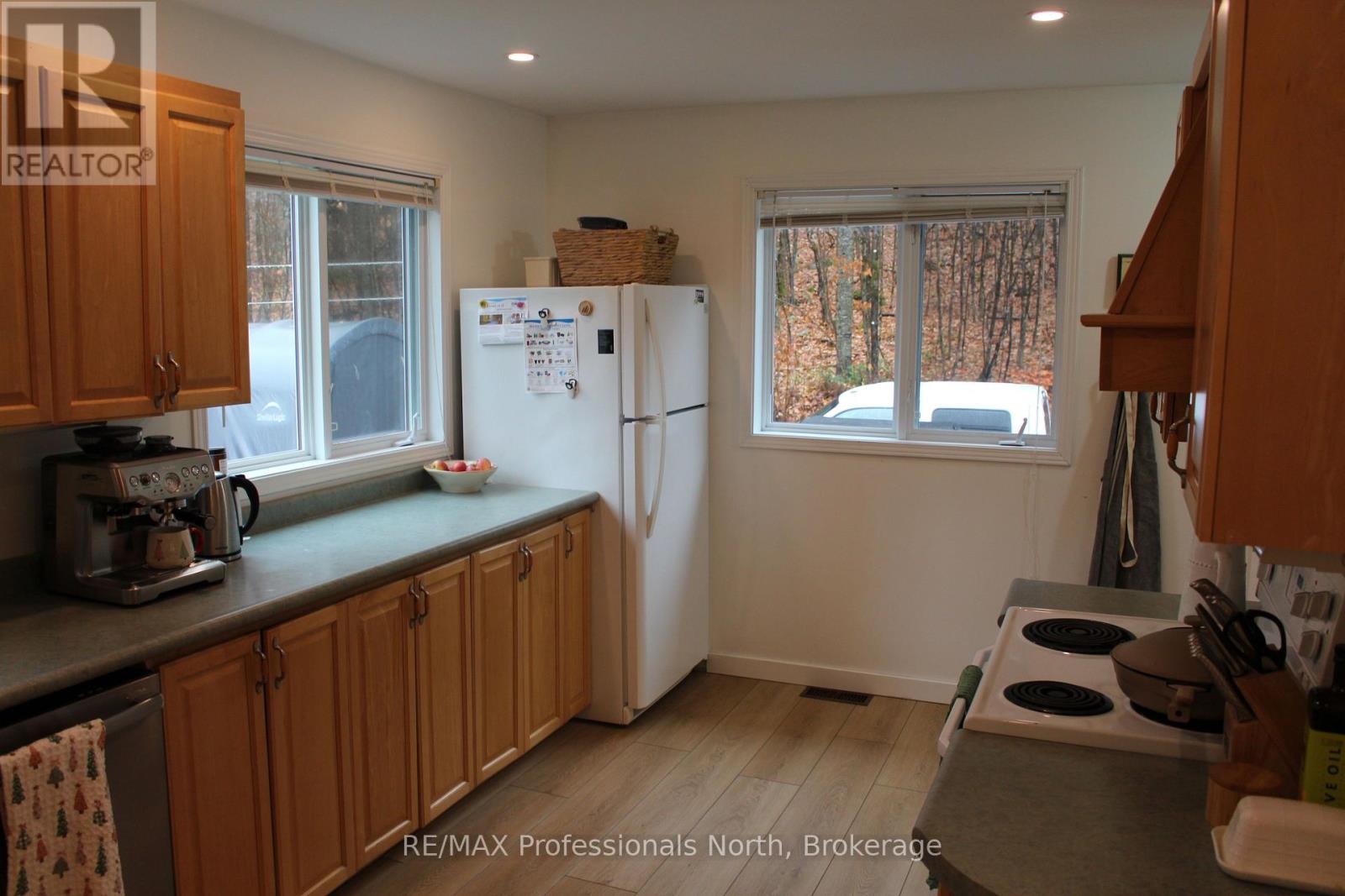 1121 Old Donald Road N, Dysart Et Al (Dysart), Ontario  K0M 1S0 - Photo 20 - X12496644