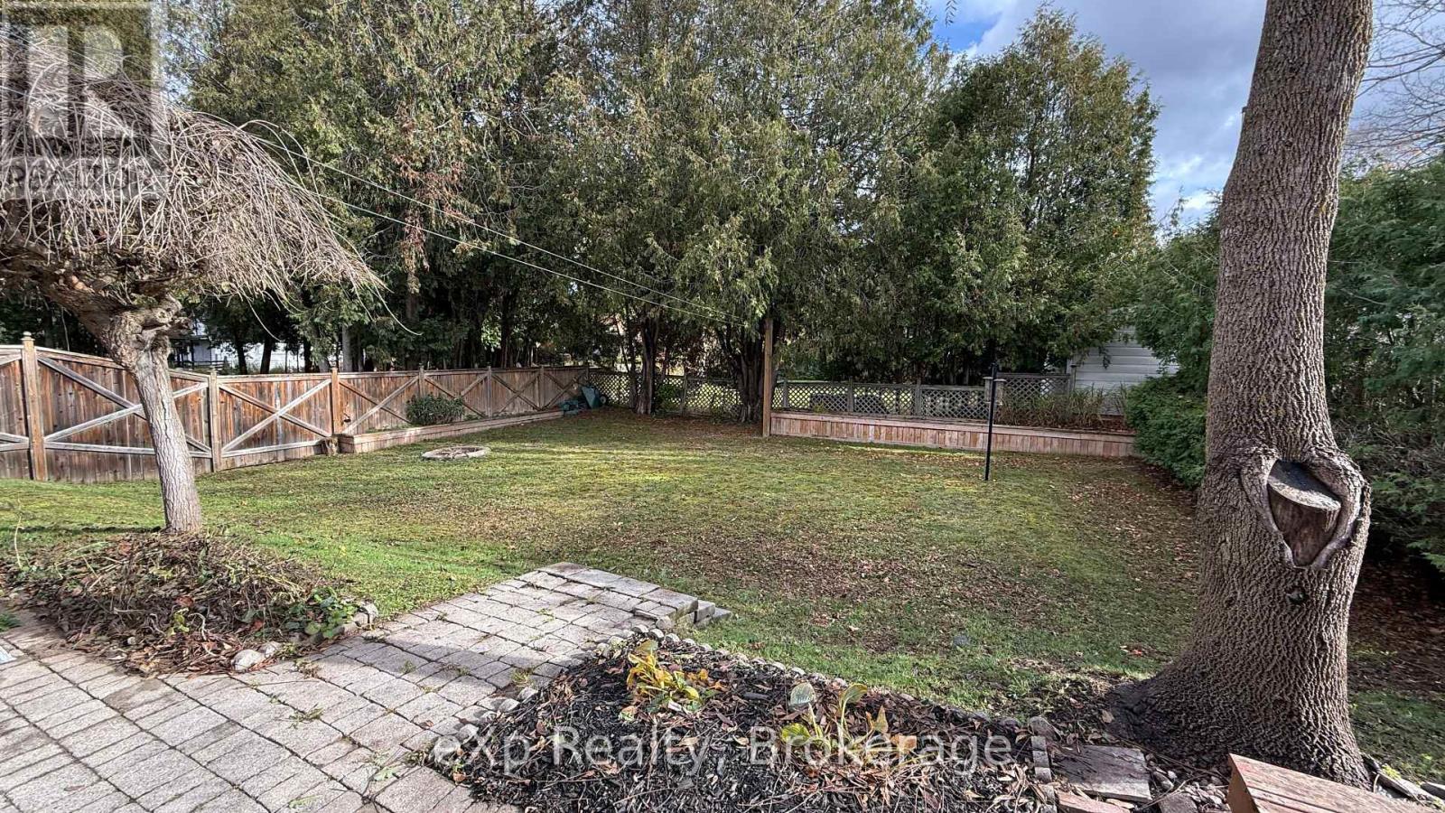 321 10th Avenue, Hanover, Ontario  N4N 2N4 - Photo 3 - X12496718