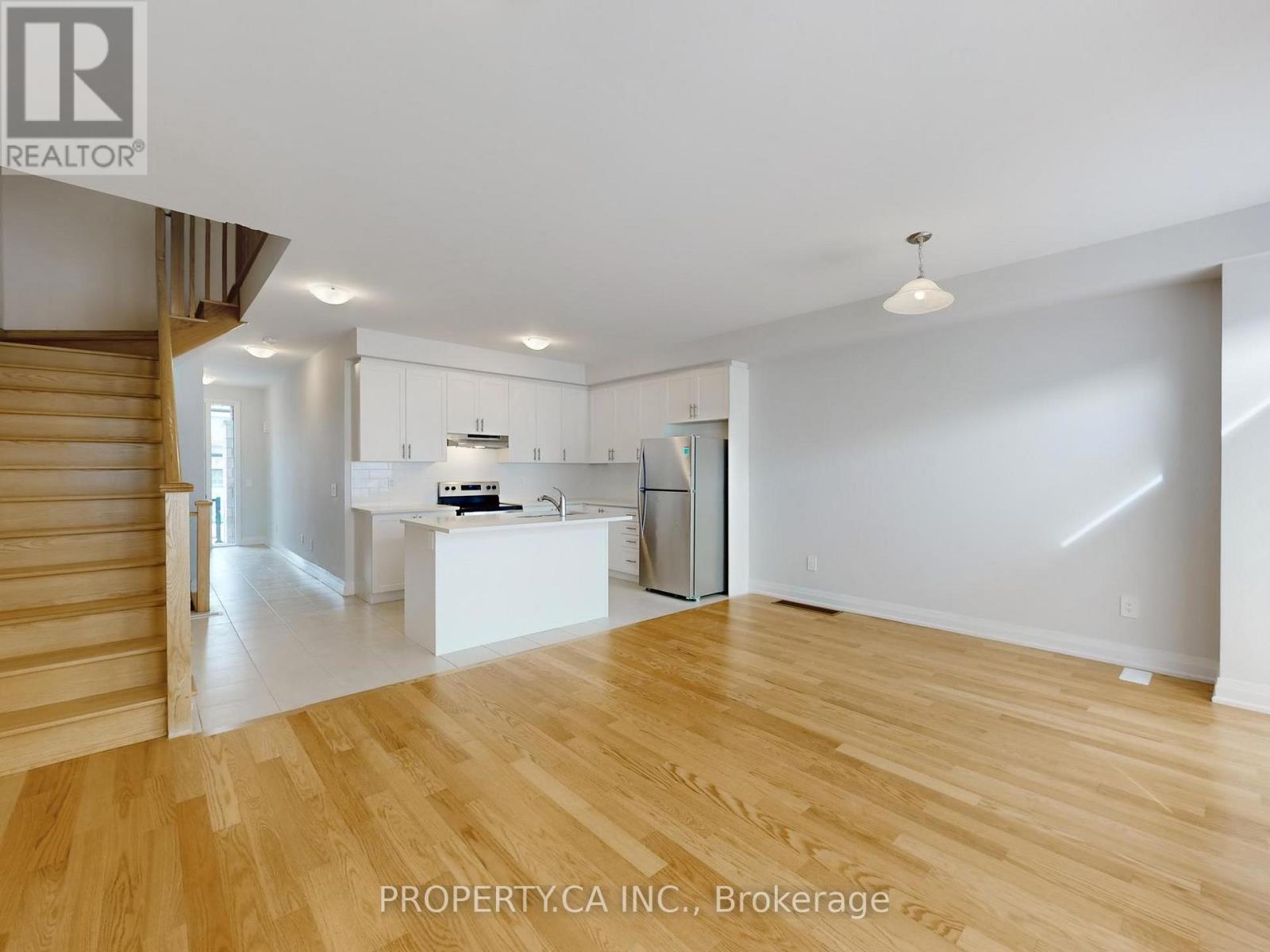 111 Corley Street, Kawartha Lakes, Ontario  K9V 6C2 - Photo 6 - X12496508