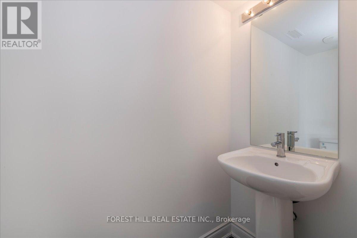 119 Marina Village Drive, Georgian Bay (Baxter), Ontario  L0K 1S0 - Photo 5 - X12496550