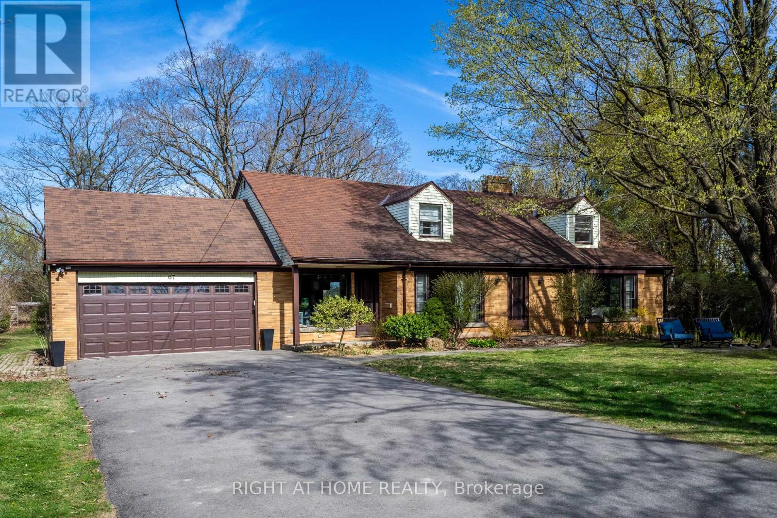 67 St. Margarets Road, Hamilton, Ontario  L9G 2L1 - Photo 2 - X12496596