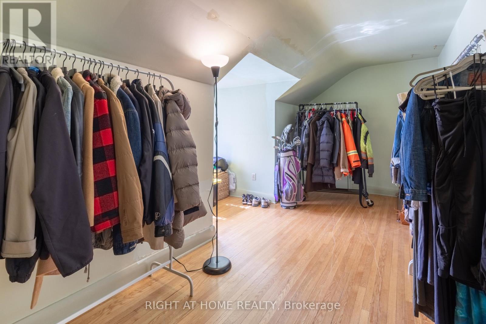 67 St. Margarets Road, Hamilton, Ontario  L9G 2L1 - Photo 24 - X12496596