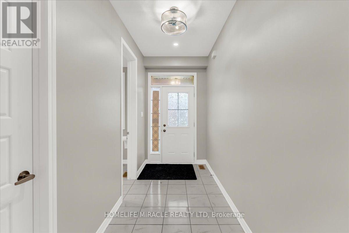 75 Compass Trail, Cambridge, Ontario  N3E 0B5 - Photo 3 - X12496618