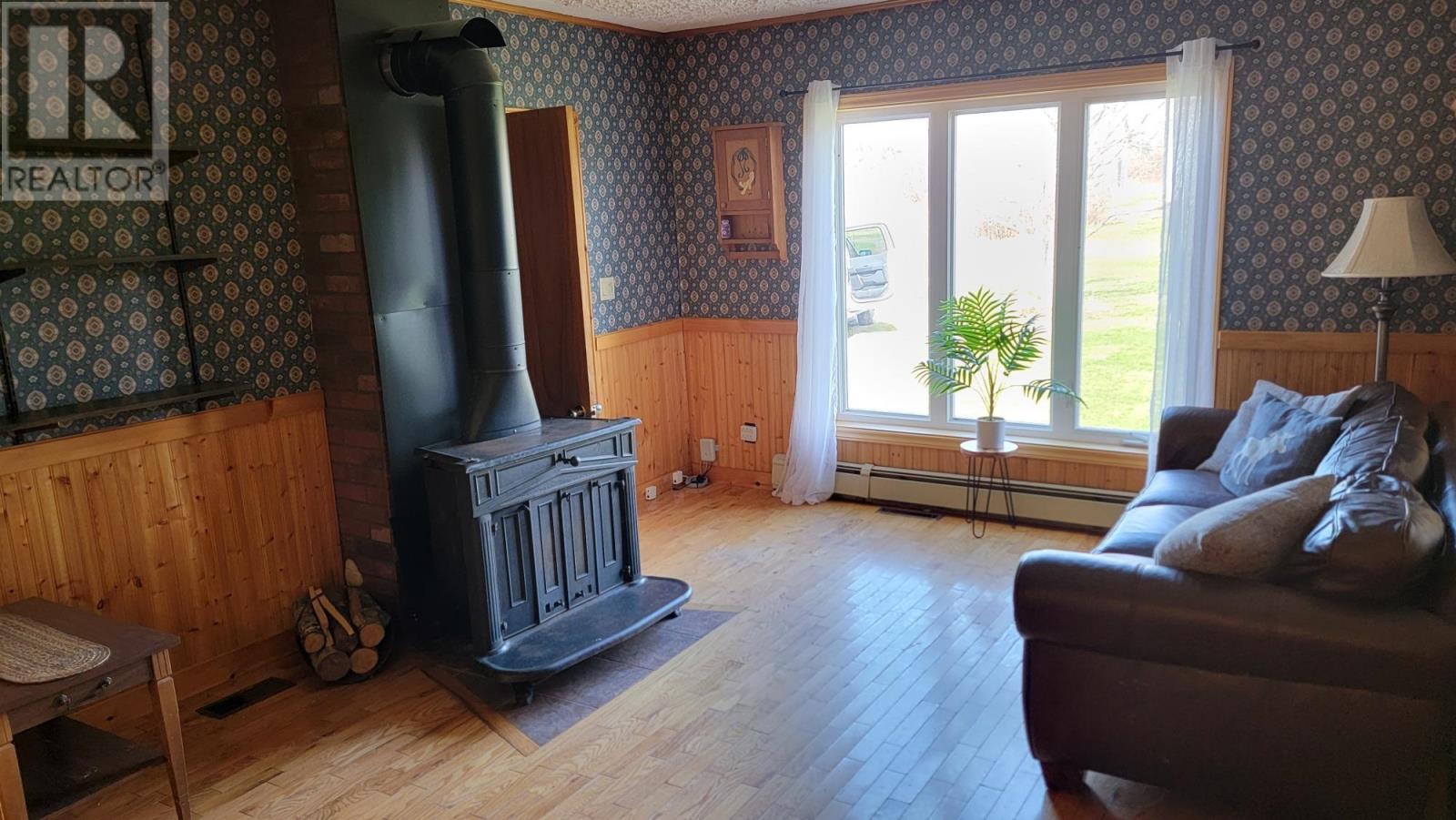 5915 Northside Road, North Lake, Prince Edward Island  C0B 2B0 - Photo 6 - 202527011