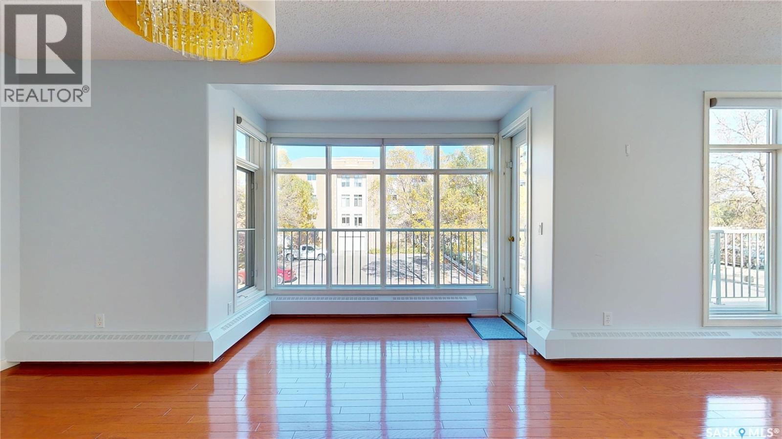 212 2050 College Avenue, Regina, Saskatchewan  S4P 4M3 - Photo 3 - SK020567