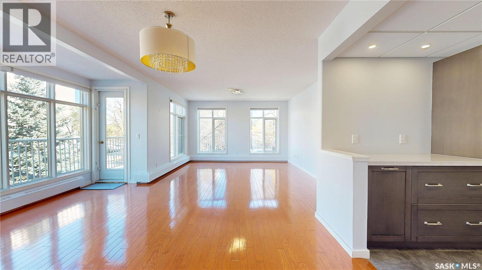 212 2050 College Avenue, Regina, Saskatchewan  S4P 4M3 - Photo 5 - SK020567