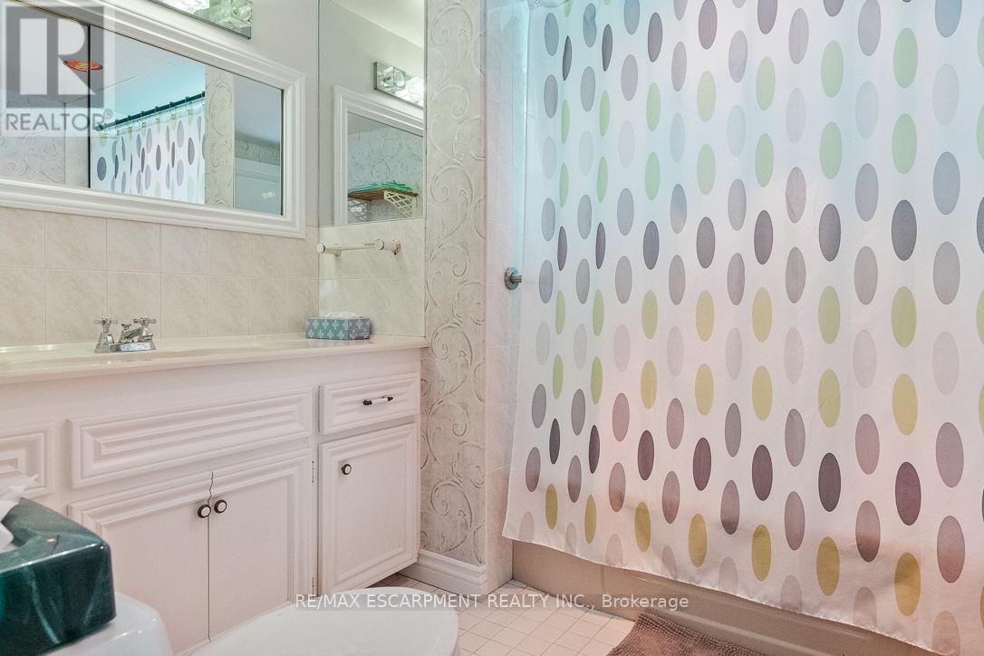 7 Delverton Place, Toronto, Ontario  M2S 1Y5 - Photo 33 - C12496708