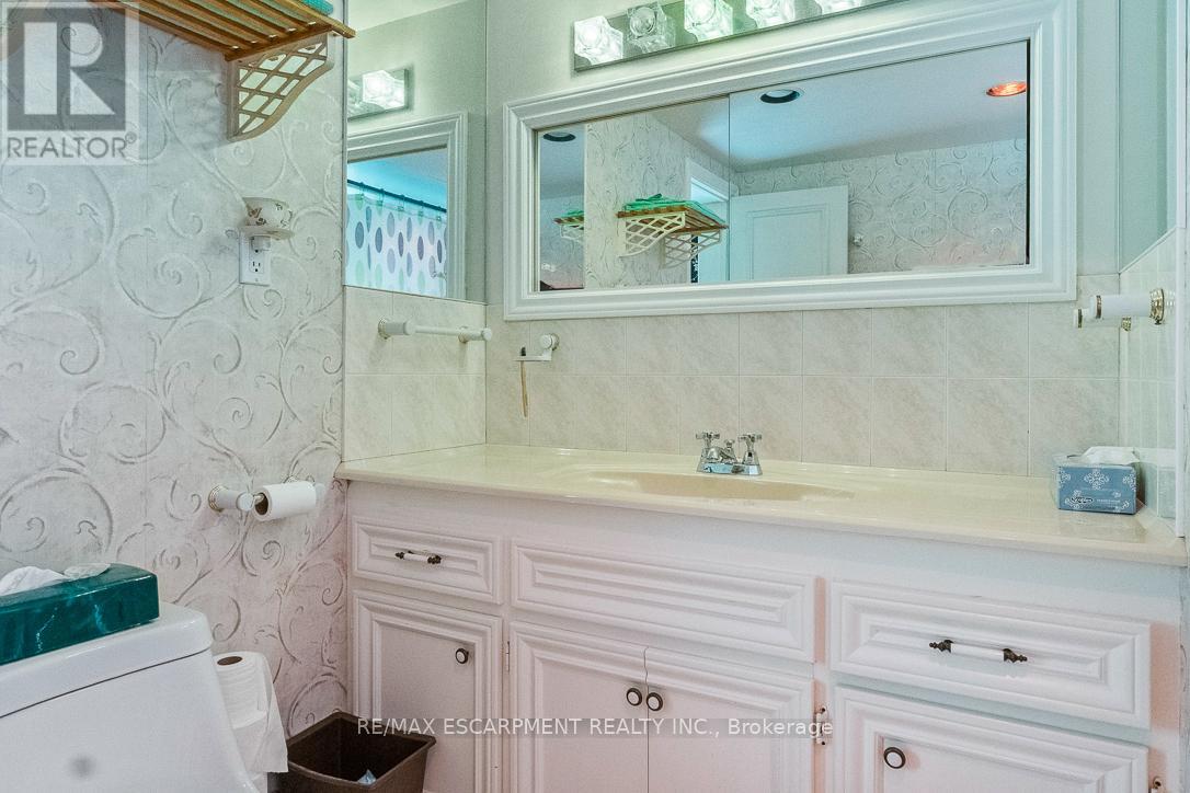 7 Delverton Place, Toronto, Ontario  M2S 1Y5 - Photo 34 - C12496708