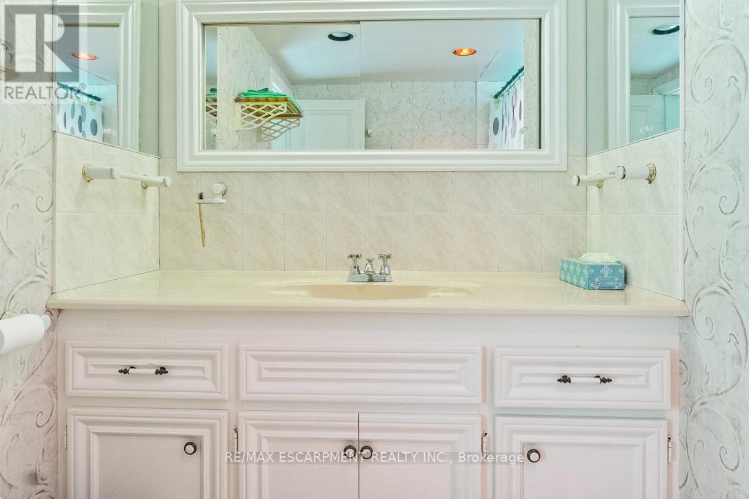 7 Delverton Place, Toronto, Ontario  M2S 1Y5 - Photo 35 - C12496708