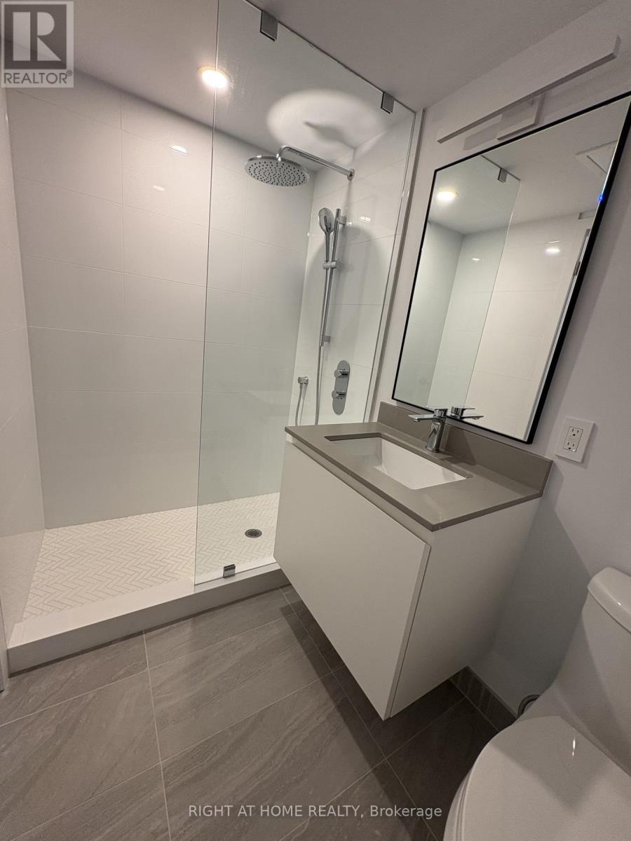 210 - 1720 Bayview Avenue, Toronto, Ontario  M4G 0E5 - Photo 18 - C12496770