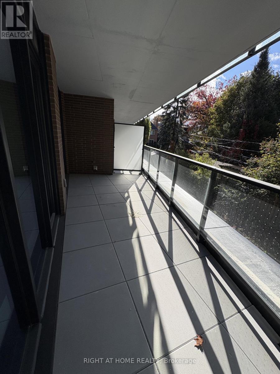 210 - 1720 Bayview Avenue, Toronto, Ontario  M4G 0E5 - Photo 19 - C12496770