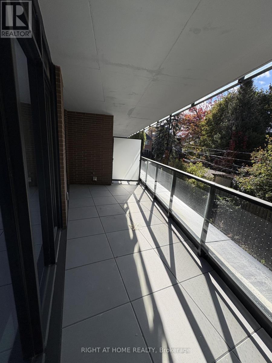 210 - 1720 Bayview Avenue, Toronto, Ontario  M4G 0E5 - Photo 20 - C12496770