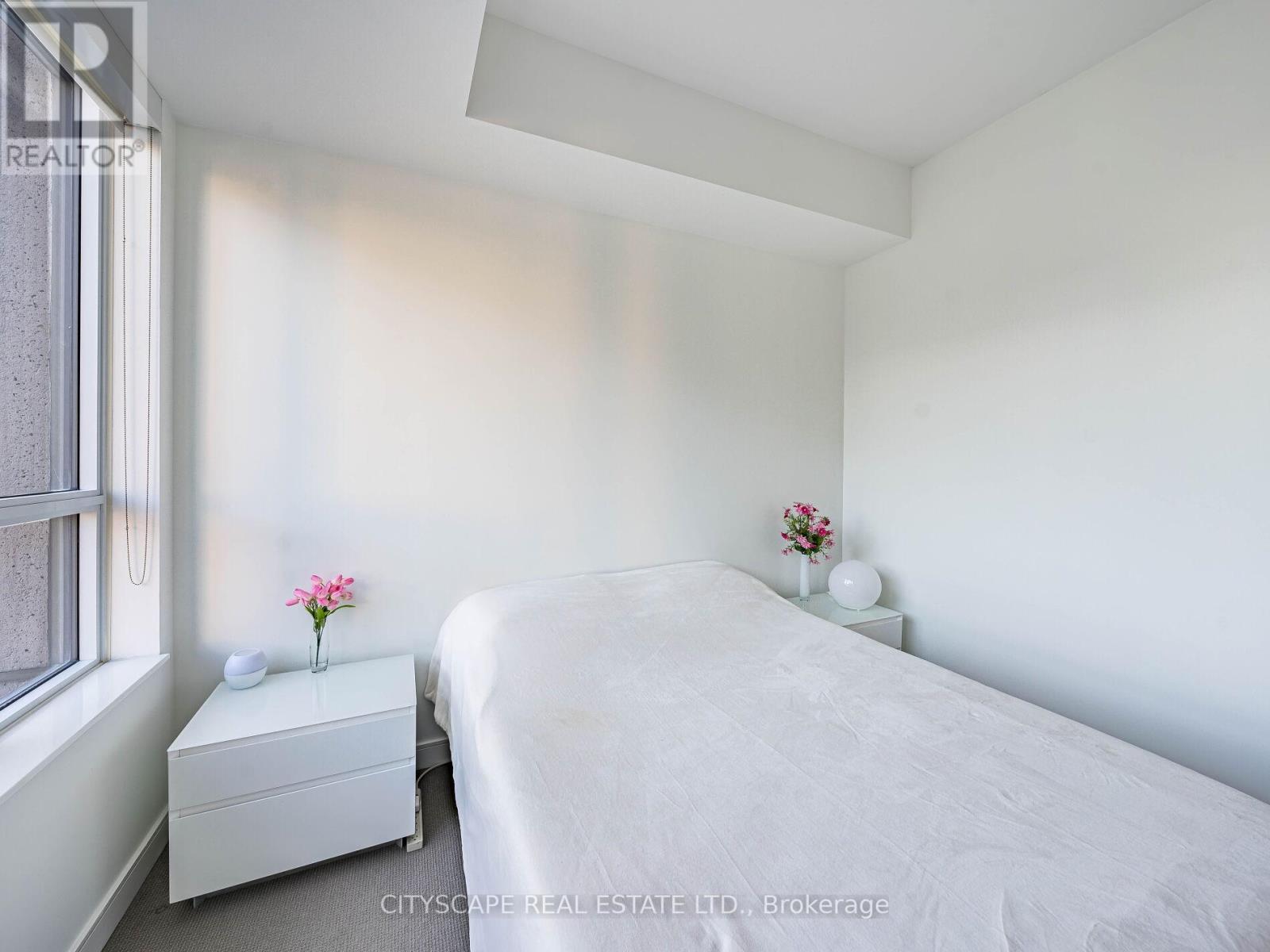 1605 - 88 Scott Street, Toronto, Ontario  M5E 0A9 - Photo 29 - C12496782