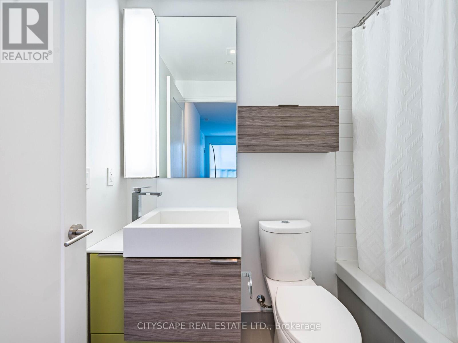 1605 - 88 Scott Street, Toronto, Ontario  M5E 0A9 - Photo 39 - C12496782