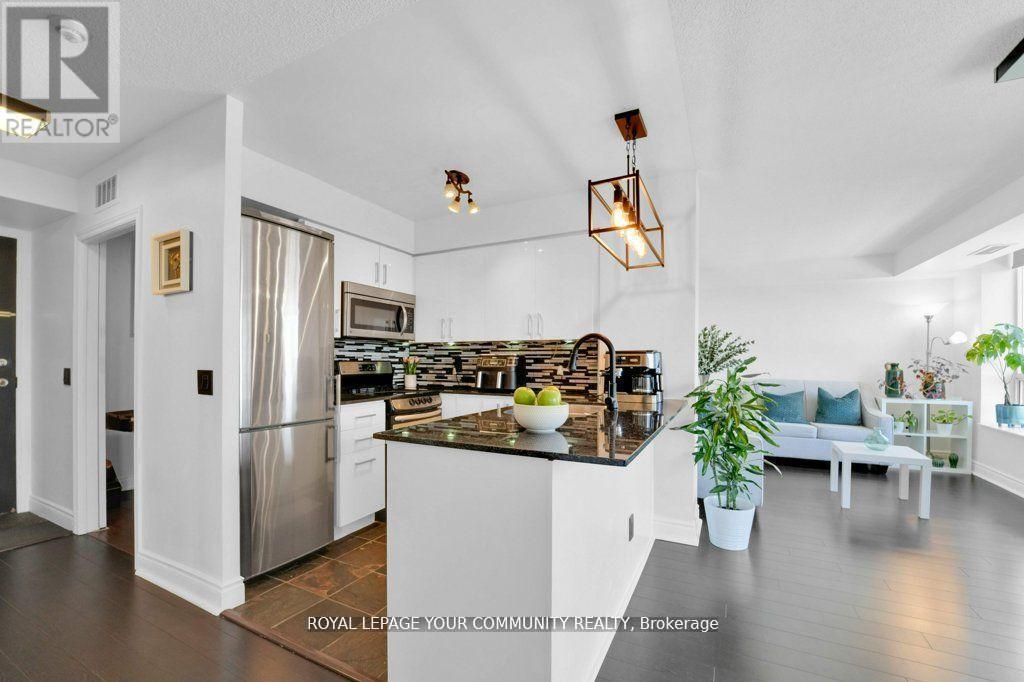 1009 - 1103 Leslie Street, Toronto, Ontario  M3C 4G8 - Photo 17 - C12496820