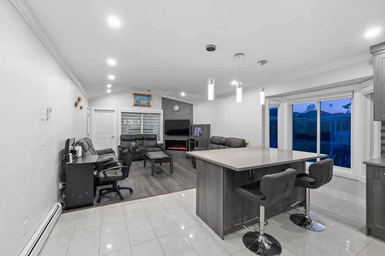 31626 Harmony Court, Abbotsford, British Columbia  V2T 6S7 - Photo 19 - R3060151