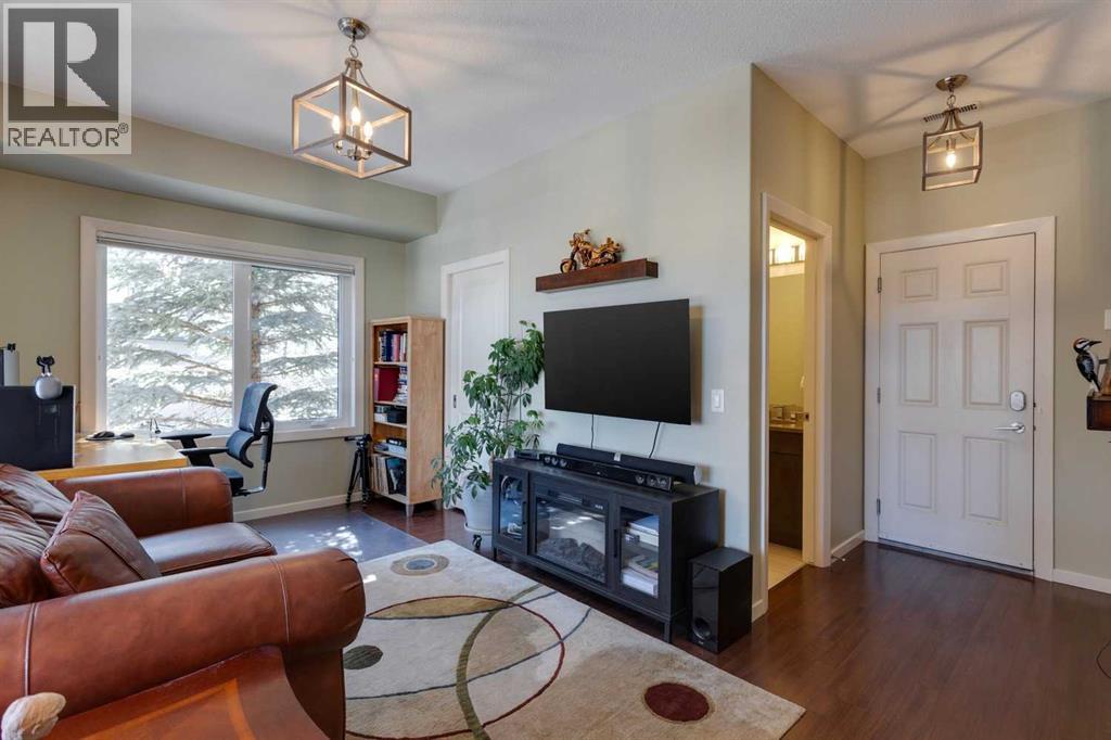303 Valley Ridge Manor Nw, Calgary, Alberta  T3B 6C4 - Photo 4 - A2245883