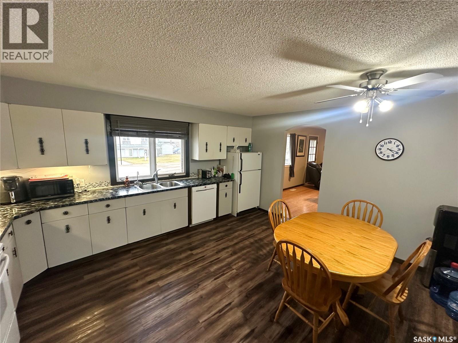 108 Phillips Street, Turtleford, Saskatchewan  S0M 2Y0 - Photo 5 - SK022134