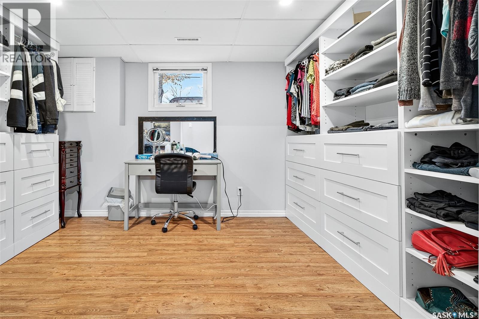 1347 Princess Crescent, Moose Jaw, Saskatchewan  S6H 6V7 - Photo 32 - SK022089